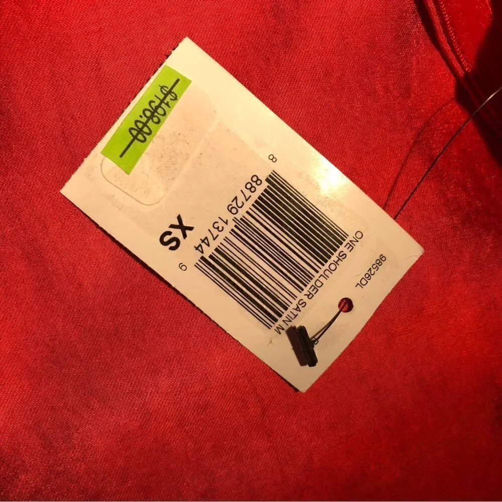 NWT SKIES ARE BLUE Women’s Red Dress Smooth Fabric Like Satin Classic & Elegant. - Picture 6 of 8